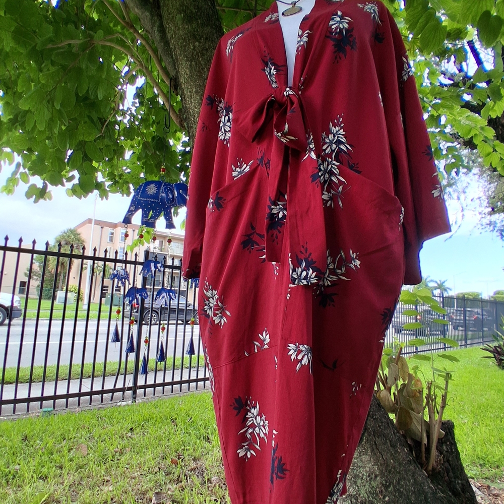 🔥NWT Banana Republic Red Floral KIMONO TUNIC DUSTER One SIZE & FREE GIFT - Picture 3 of 8